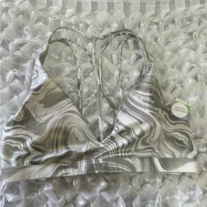 Pink by victoria secret women’s bra Size L